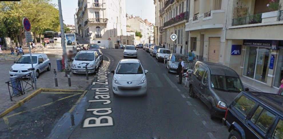  Passage piéton jamais respecté par des automobilistes